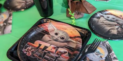 The Ultimate Star Wars Mandalorian Baby Yoda Party – Easy & Inexpensive